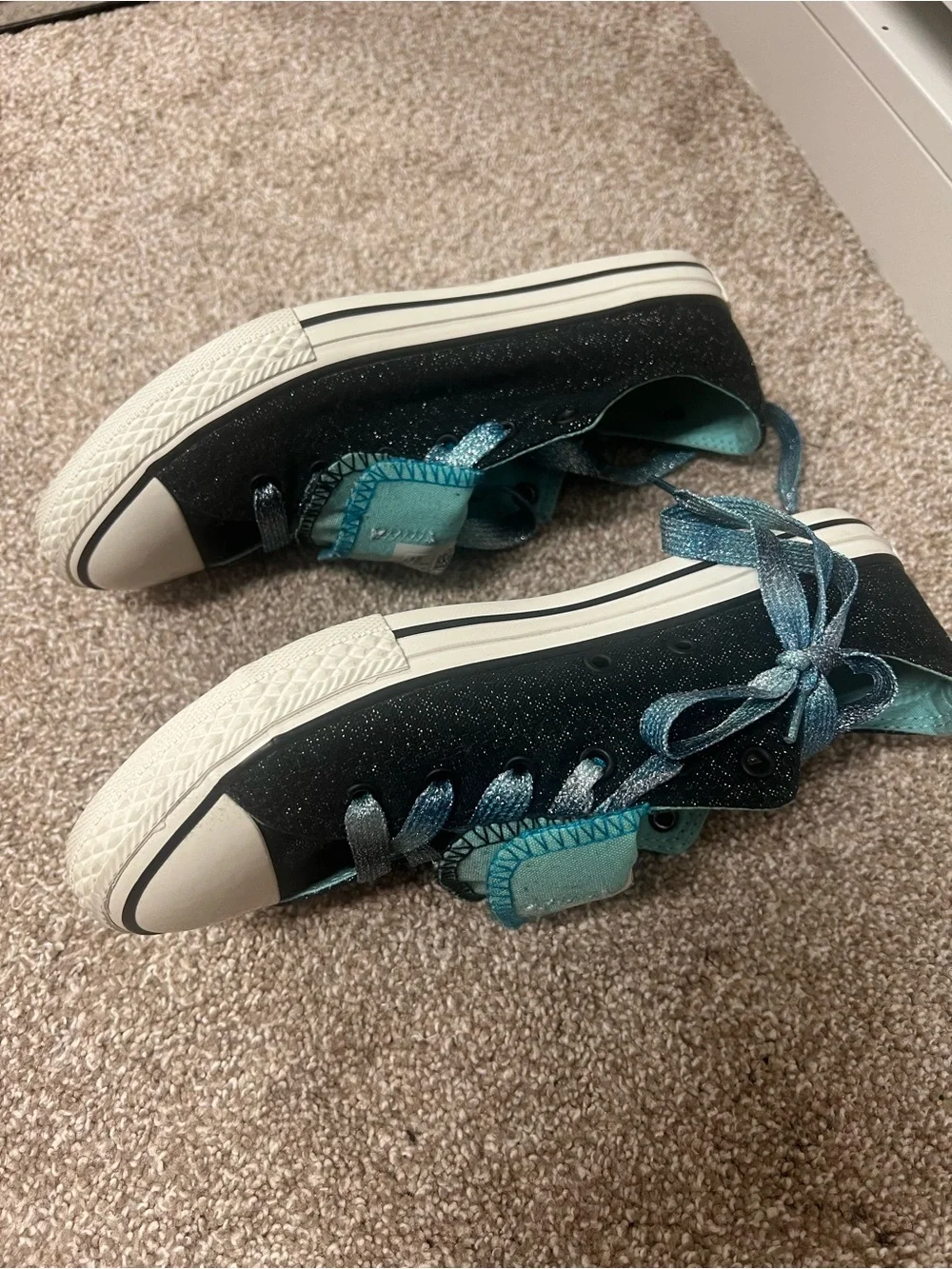 Converse brand new